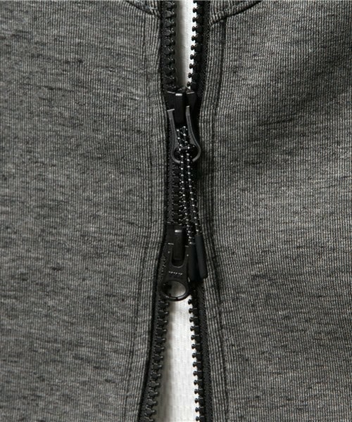 NIKE SPORTSWEAR（ナイキスポーツウェアー）の「メンズ ナイキ テック