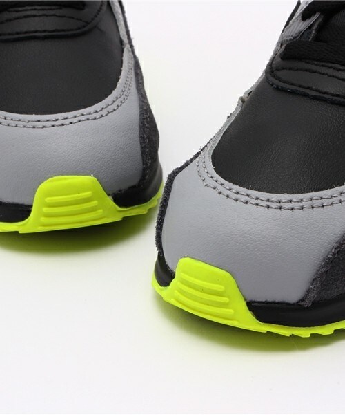 NIKE SPORTSWEAR（ナイキスポーツウェアー）の「ベビー キッズ ナイキ エアマックス トドラー NIKE AIR MAX 90 LTR TD 724823-002（スニーカー・キッズ・ブラック・13cm/14cm/15cm/16cm）」の5枚目の写真