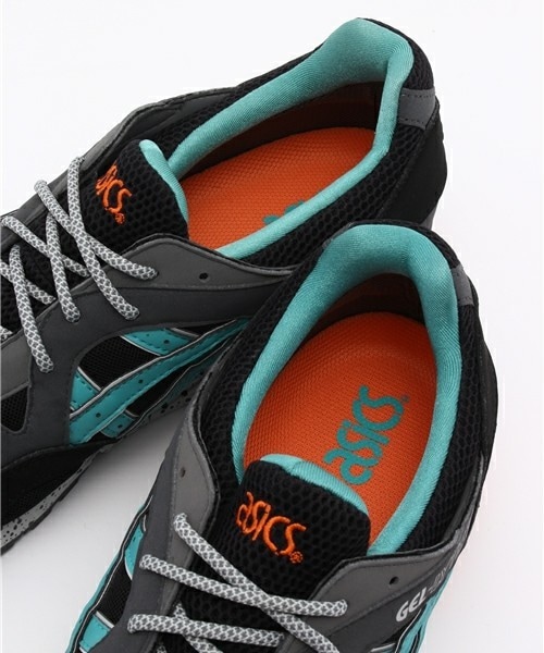 ASICS（アシックス）の「メンズ アシックスタイガー ゲルライト asics Tiger GEL-LYTE V TH429Y 9089（スニーカー・メンズ・ブラック・26cm/26.5cm/27cm/27.5cm/28cm/28.5cm/29cm）」の6枚目の写真