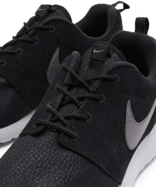 NIKE SPORTSWEAR(ナイキスポーツウェアー)の「メンズ ナイキ ローシ スエード NIKE ROSHE ONE SUEDE 685280-001(スニーカー・メンズ・ブラック・27.5cm/28cm/28.5cm/29cm/29.5cm)」の7枚目の写真