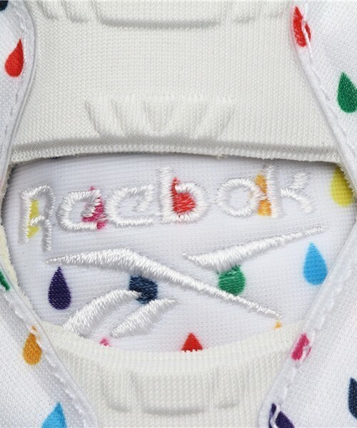 Reebok(リーボック)の「ユニセックス リーボック インスタポンプ 滴模様 レインボー クリアソール Reebok INSTAPUMP FURY OG V68678(スニーカー・レディース・ホワイト・25cm/26.5cm/27cm/28.5cm/29cm/22cm/24cm/24.5cm/27.5cm/28cm/23cm/23.5cm)」の9枚目の写真
