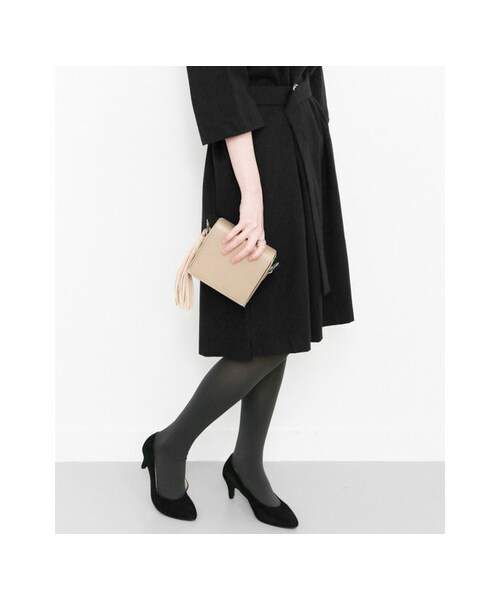 KBF（ケイビーエフ）の「タッセル付チェーンBOXBAG（バッグ・レディース・BEIGE/BLACK・one）」の3枚目の写真