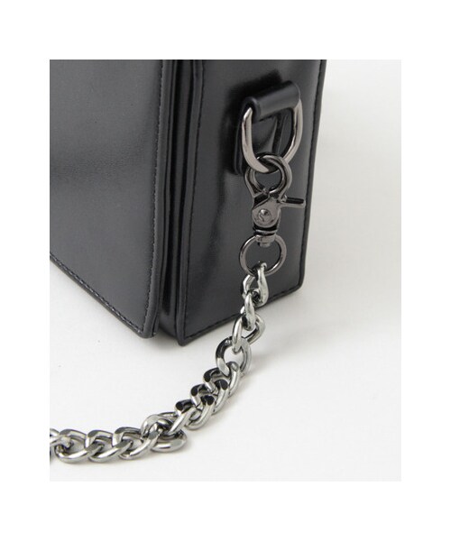 KBF（ケイビーエフ）の「タッセル付チェーンBOXBAG（バッグ・レディース・BEIGE/BLACK・one）」の8枚目の写真