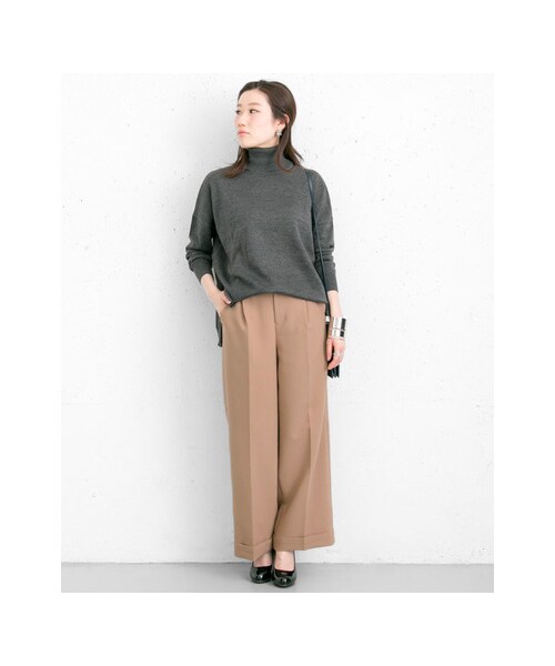 URBAN RESEARCH（アーバンリサーチ）の「ダブルクロスタックワイドパンツ（パンツ・レディース・OFF/BEIGE/BLACK・36/38）」の5枚目の写真