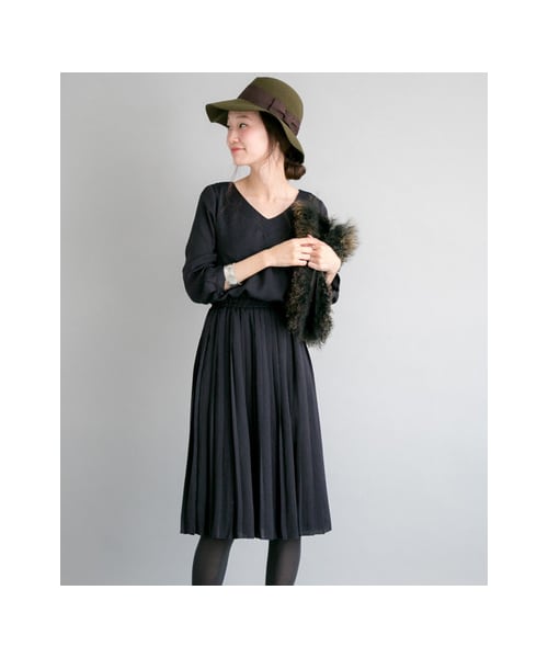 URBAN RESEARCH（アーバンリサーチ）の「プリーツ切替ワンピース（ワンピース/ドレス・レディース・NAVY/MUSTARD/RENGA・FREE）」の7枚目の写真