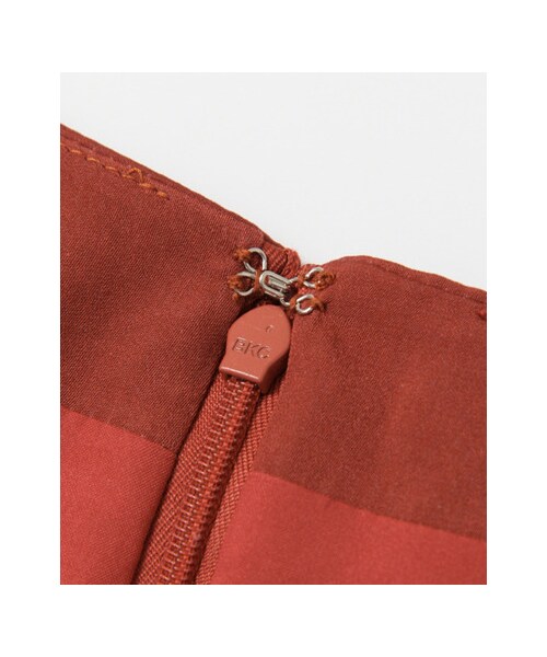 URBAN RESEARCH（アーバンリサーチ）の「プリーツ切替ワンピース（ワンピース/ドレス・レディース・NAVY/MUSTARD/RENGA・FREE）」の19枚目の写真