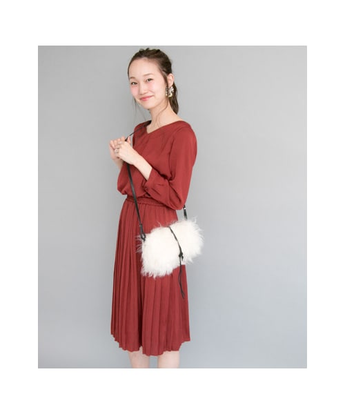 URBAN RESEARCH（アーバンリサーチ）の「プリーツ切替ワンピース（ワンピース/ドレス・レディース・NAVY/MUSTARD/RENGA・FREE）」の13枚目の写真