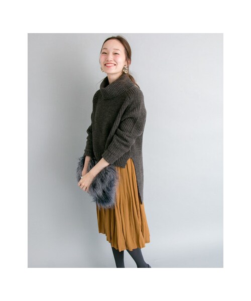 URBAN RESEARCH（アーバンリサーチ）の「プリーツ切替ワンピース（ワンピース/ドレス・レディース・NAVY/MUSTARD/RENGA・FREE）」の11枚目の写真