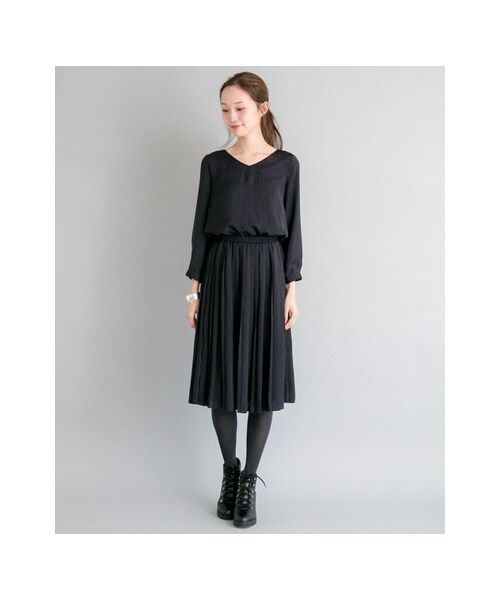 URBAN RESEARCH（アーバンリサーチ）の「プリーツ切替ワンピース（ワンピース/ドレス・レディース・NAVY/MUSTARD/RENGA・FREE）」の15枚目の写真