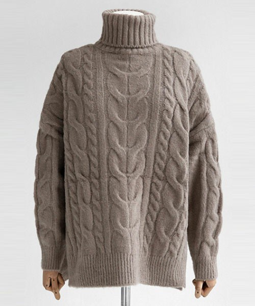 DHOLIC（ディーホリック）の「ソフトカラーケーブルニットタートルネックプルオーバー（ニット/セーター・レディース・イエロー/クリーム/ディープスカイブルー/ピンク/ベージュ・FREE）」の3枚目の写真