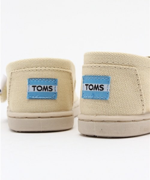 TOMS（トムス）の「ベビー キッズ トムス トムズ タイニー スリッポン TOMS TINY-ORIGINAL CLASSICS（スニーカー・キッズ・オフホワイト/ブラック/レッド・12cm/13cm/14cm/15cm）」の10枚目の写真