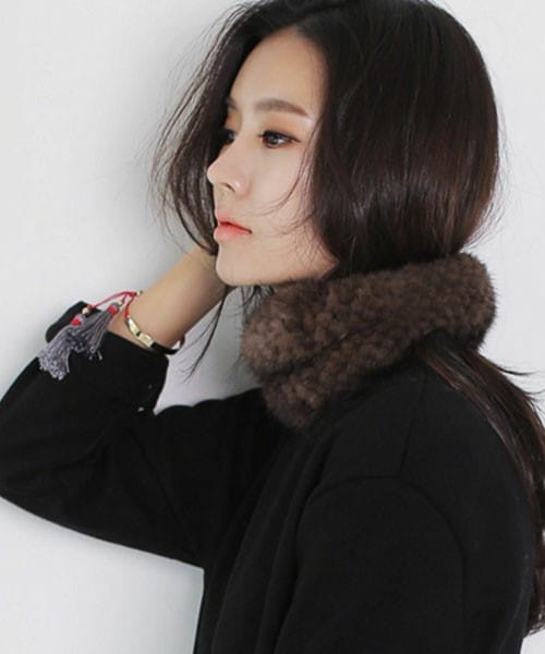 DHOLIC(ディーホリック)の「ミンクファーネックウォーマー(ネックウォーマー/スヌード・レディース・ダークブラウン/ブラウン・ONE)」の2枚目の写真