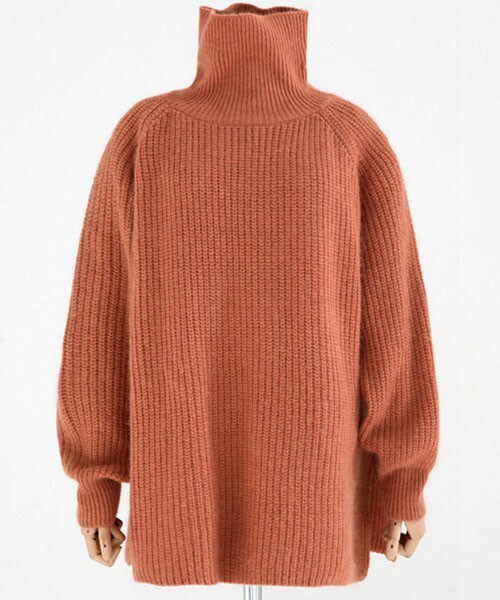 DHOLIC（ディーホリック）の「アンゴラ混ハイネックスリットニットプルオーバー（ニット/セーター・レディース・カーキ/ダークグレー/ピーチ/ライトグレー・FREE）」の4枚目の写真