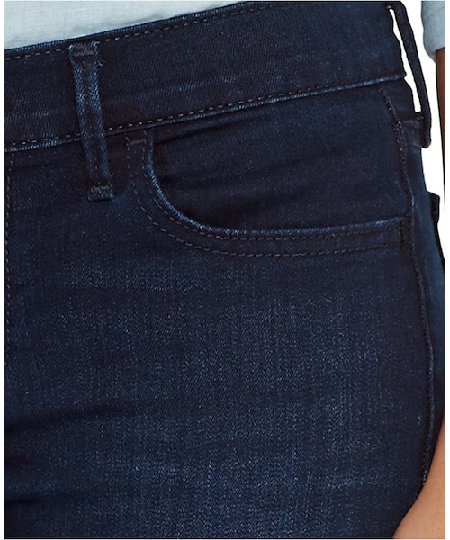 Levi's（リーバイス）の「Levi's® 710 Super Skinny Jeans（デニムパンツ・レディース・Blue・24/24S/25/25S/26/26S/26L/27/27S/27L/28/28S/28L/29/29S/29L/30/30L/30S/31/31S/31L/32/33）」の12枚目の写真