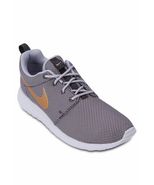 nike roshe one sneaker