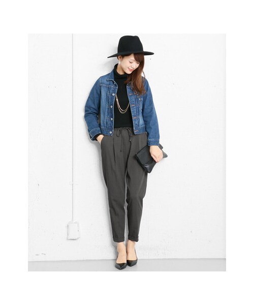 URBAN RESEARCH DOORS(アーバンリサーチドアーズ)の「ストレッチテーパードイージーパンツ(パンツ・レディース・NAVY/CHARCOAL/BLACK・36/38)」の4枚目の写真