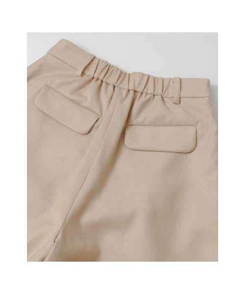 URBAN RESEARCH(アーバンリサーチ)の「ウールタックワイドパンツ(パンツ・レディース・OFF BEIGE/BLACK/GRAY・FREE)」の18枚目の写真