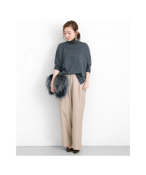 URBAN RESEARCH(アーバンリサーチ)の「ウールタックワイドパンツ(パンツ・レディース・OFF BEIGE/BLACK/GRAY・FREE)」の5枚目の写真