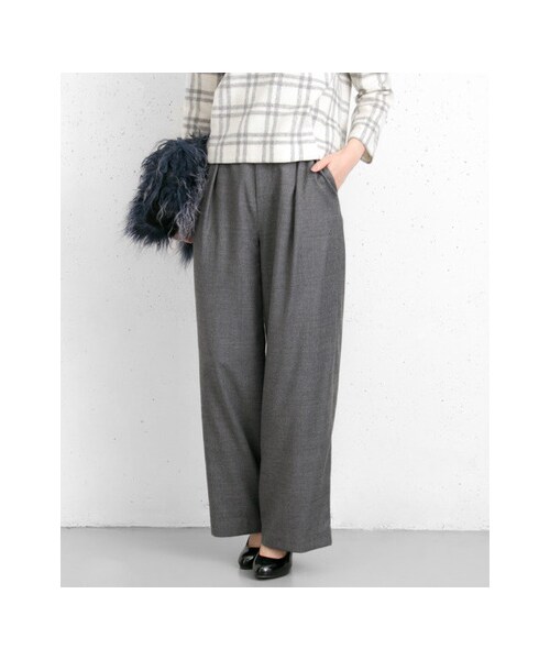 URBAN RESEARCH(アーバンリサーチ)の「ウールタックワイドパンツ(パンツ・レディース・OFF BEIGE/BLACK/GRAY・FREE)」の8枚目の写真