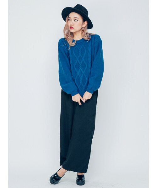 EVRIS（エヴリス）の「クルーネックケーブルニットTOPS（トップス・レディース・ホワイト/ブラック/ネイビー・F）」の5枚目の写真