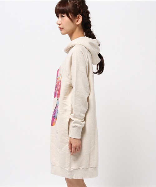 FRAPBOIS（フラボア）の「FRAPBOIS×Down'sTown（ワンピース・レディース・グレー/オートミール・1）」の4枚目の写真