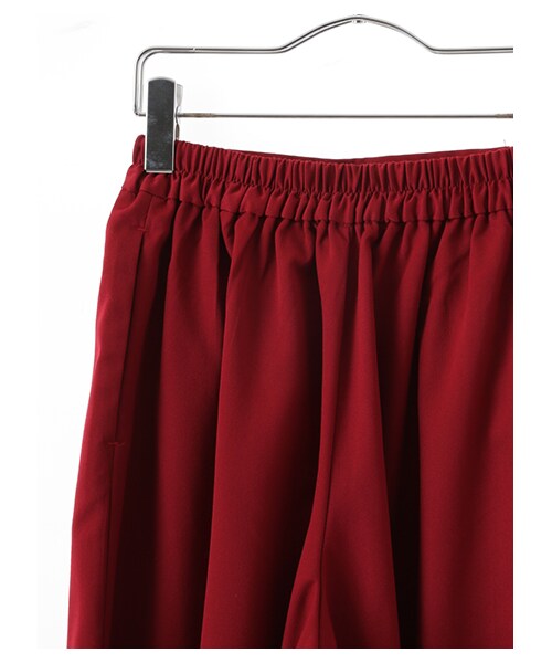 earth music&ecology(アースミュージックアンドエコロジー)の「タックガウチョパンツ(パンツ・ブラック/ボルドー/キャメル/カーキ・F)」の9枚目の写真