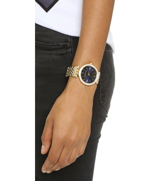 MICHAEL KORS(マイケルコース)の「Michael Kors Darci Watch(アナログ腕時計・レディース・Gold・One Size)」の2枚目の写真