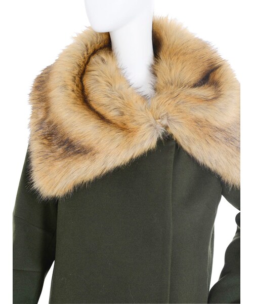 EMODA(エモダ)の「クロスファーカラーコート(ジャケット/アウター・レディース・グレー/ブラック/ベージュ/カーキ・F)」の12枚目の写真