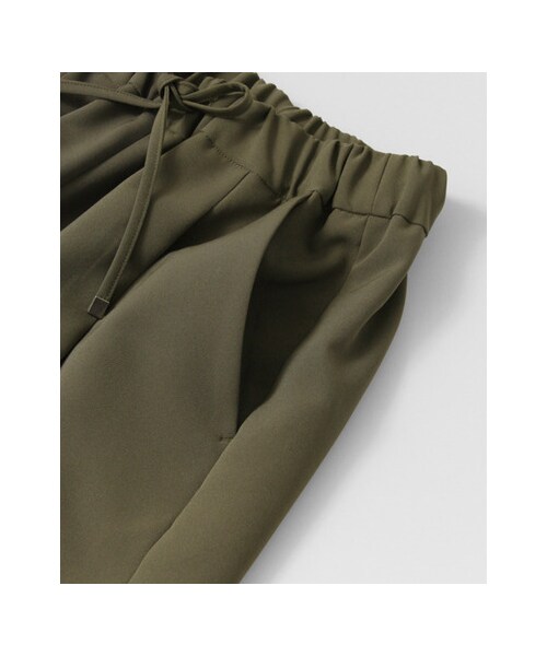 URBAN RESEARCH DOORS（アーバンリサーチドアーズ）の「ストレッチテーパードイージーパンツ（パンツ・レディース・KHAKI/NAVY/BLACK・36/38）」の15枚目の写真