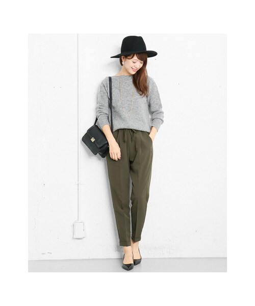 URBAN RESEARCH DOORS（アーバンリサーチドアーズ）の「ストレッチテーパードイージーパンツ（パンツ・レディース・KHAKI/NAVY/BLACK・36/38）」の4枚目の写真