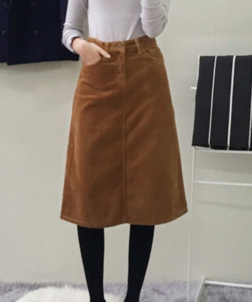 DHOLIC(ディーホリック)の「コーデュロイAラインミディスカート(スカート・レディース・アイボリー/キャメル/ブラック・S/M/L)」の3枚目の写真