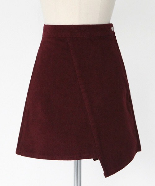 DHOLIC（ディーホリック）の「アンバランスカットフレアミニスカート（スカート・レディース・ブラウン/ライトベージュ/ワイン・S/M）」の3枚目の写真