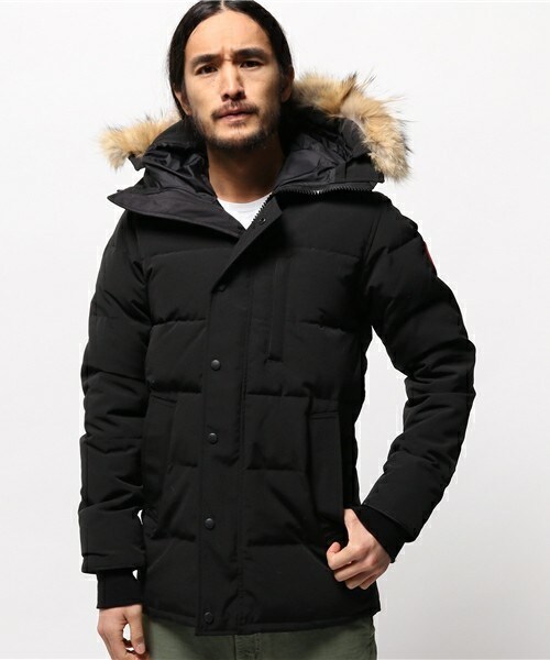 CANADA GOOSE(カナダグース)の「CANADA GOOSE CARSON(ダウンジャケット/コート・メンズ・ネイビー/ブラック・S/L/M)」の2枚目の写真