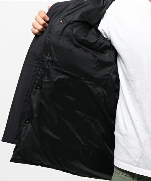 CANADA GOOSE(カナダグース)の「CANADA GOOSE CARSON(ダウンジャケット/コート・メンズ・ネイビー/ブラック・S/L/M)」の10枚目の写真