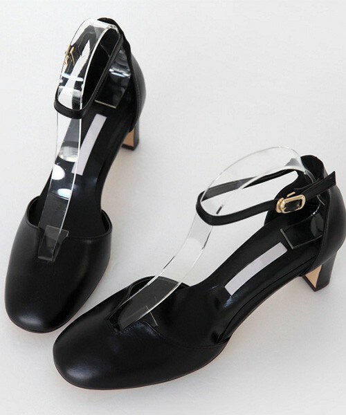 DHOLIC（ディーホリック）の「ラウンドスクエアトゥアンクルストラップシューズ（パンプス・レディース・ワイン/ブラック・225/230/235/240/245/250）」の2枚目の写真