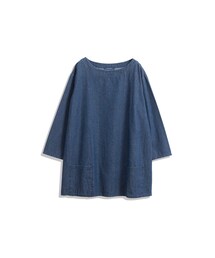 QUEEN SHOP | 寬鬆剪裁 像個小孩不受拘束的活潑~牛仔面料表現直挺的一面特別吸睛的口袋造型更增添了大方可愛的氣息唷！(トップス)