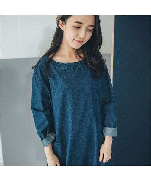 QUEEN SHOP（クイーンショップ）の「寬鬆剪裁 像個小孩不受拘束的活潑~牛仔面料表現直挺的一面特別吸睛的口袋造型更增添了大方可愛的氣息唷！（トップス・レディース・F・F）」の5枚目の写真