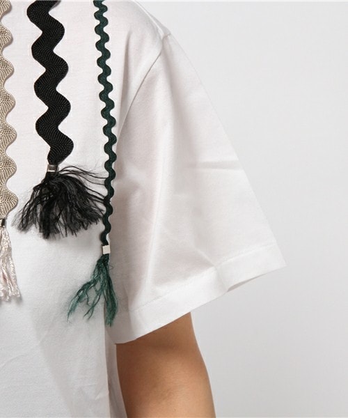 TOGA PULLA（トーガ プルラ）の「TOGA PULLA デコラティブTシャツ（T 