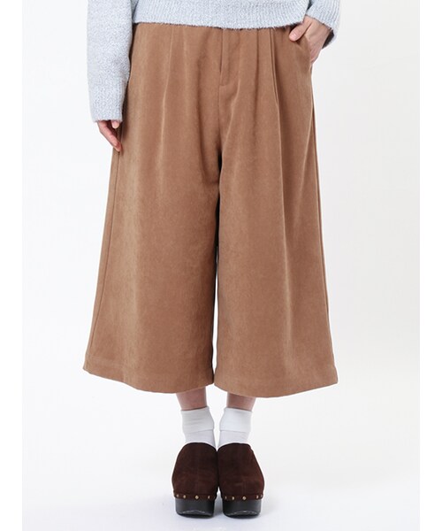w closet(ダブルクローゼット)の「起毛タック入りガウチョパンツ(パンツ・レディース・モカベージュ/カーキ・FREE)」の3枚目の写真
