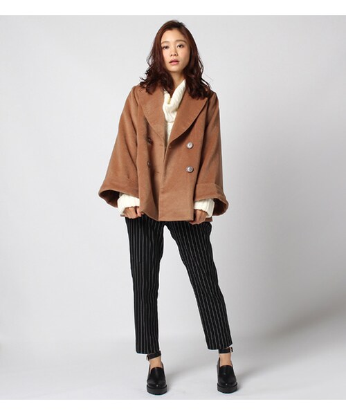 PAGEBOY（ページボーイ）の「ウール混BIGスリーブショートコート（ジャケット/アウター・レディース・グレー/キャメル）」の3枚目の写真