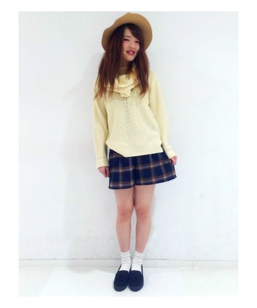 PAGEBOY（ページボーイ）の「サイドZIPショートパンツ（パンツ・レディース・グレー系/チャコール系/ネイビー系）」の11枚目の写真