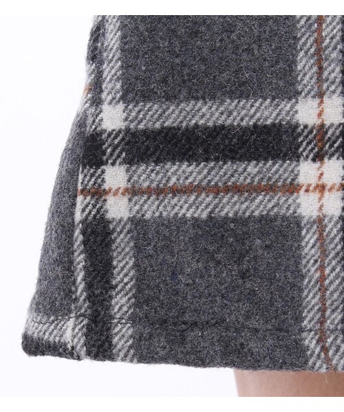 PAGEBOY（ページボーイ）の「サイドZIPショートパンツ（パンツ・レディース・グレー系/チャコール系/ネイビー系）」の8枚目の写真