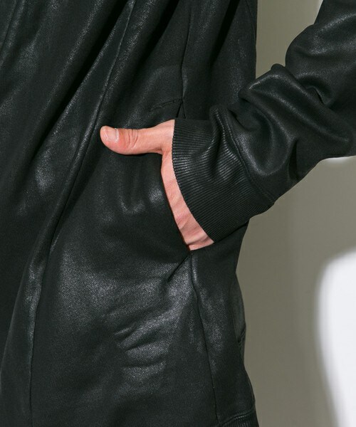【ユリウスJULIUS ジオメトリックコーティングパーカー　サイズ1】 JULIUS（ユリウス）の「ジオメトリックパーカー（）」 - WEAR
