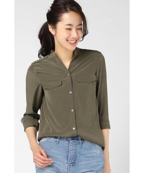 Spick & Span（スピックアンドスパン）の「デシン ミリタリーシャツ（トップス・レディース・ナチュラル/キャメル/カーキ・フリー）」の3枚目の写真