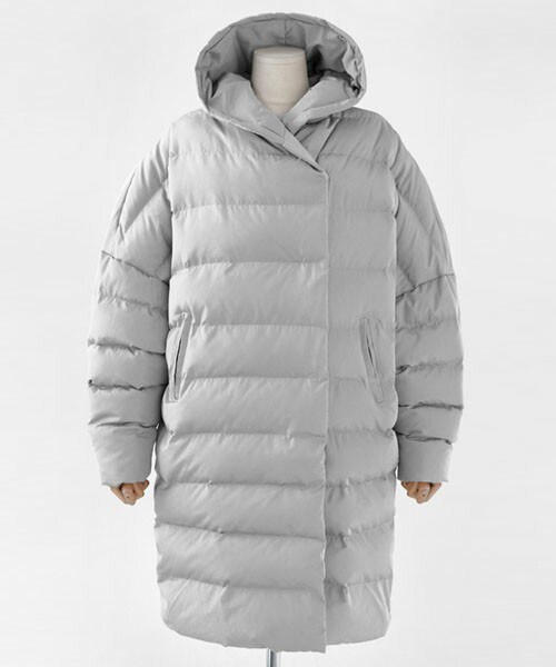 DHOLIC（ディーホリック）の「ドロップショルダーキルティング中綿ジャケット（ダウンジャケット/コート・レディース・アイボリー/ブラック/グレー・FREE）」の3枚目の写真