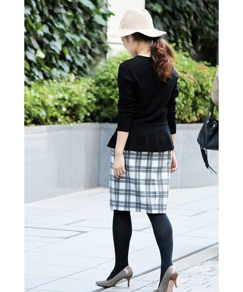 La TOTALITE（ラトータリテ）の「セミソモウ ペプラムプルオーバー◆（トップス・レディース・ブラック/ホワイト/パープル・フリー）」の17枚目の写真