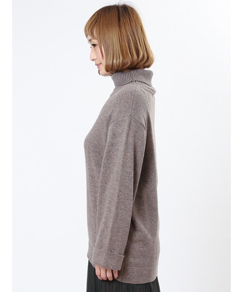 w closet（ダブルクローゼット）の「天竺編みタートルネックニット（トップス・レディース・オフホワイト/グレー/モカ/ブルー・FREE）」の6枚目の写真