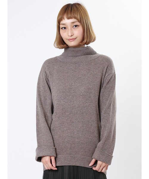 w closet（ダブルクローゼット）の「天竺編みタートルネックニット（トップス・レディース・オフホワイト/グレー/モカ/ブルー・FREE）」の5枚目の写真