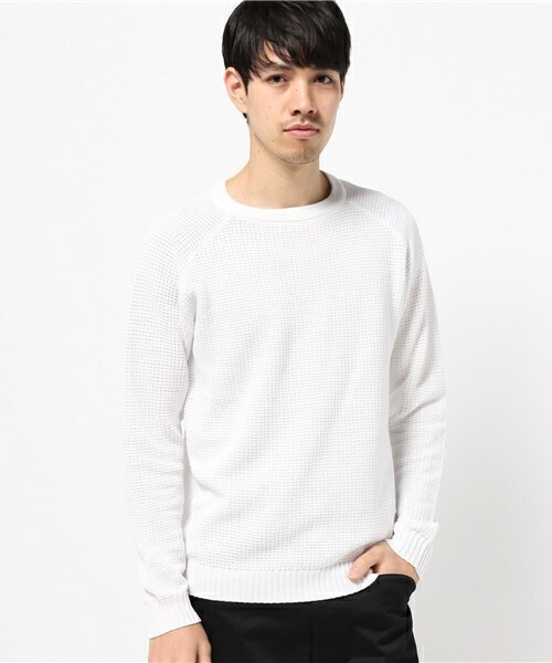 UNION STATION（ユニオンステーション）の「メンズノンノ【MEN'S NON-NO】5月号　P117　坂口 健太郎さん着用商品コットンリネンクルーネックニット（ニット/セーター・メンズ・ホワイト/ネイビー・SMALL/MEDIUM/LARGE/LL）」の2枚目の写真