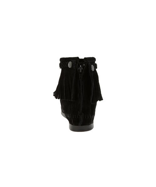 Minnetonka（ミネトンカ）の「Minnetonka Back Zip Ankle Boot（ブーツ・レディース・Black/Gray・Regular 10 M/Regular 11 M/Regular 5 M/Regular 5.5 M/Regular 6 M/Regular 6.5 M/Regular 7 M/Regular 7.5 M/Regular 8 M/Regular 8.5 M/Regular 9 M/Regular 9.5 M）」の4枚目の写真